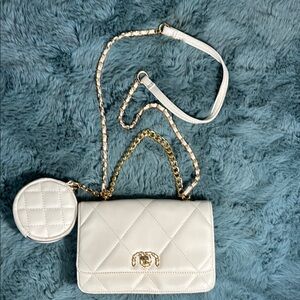 Elegant White Quilted Women's Bag